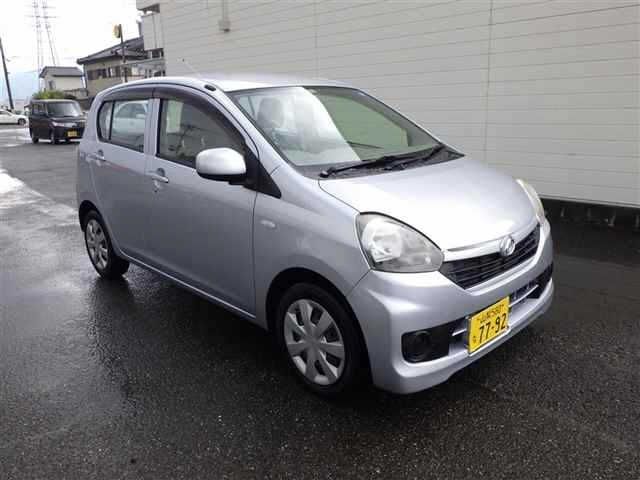 6008 DAIHATSU MIRA E S LA300S 2015 г. (JU Yamanashi)